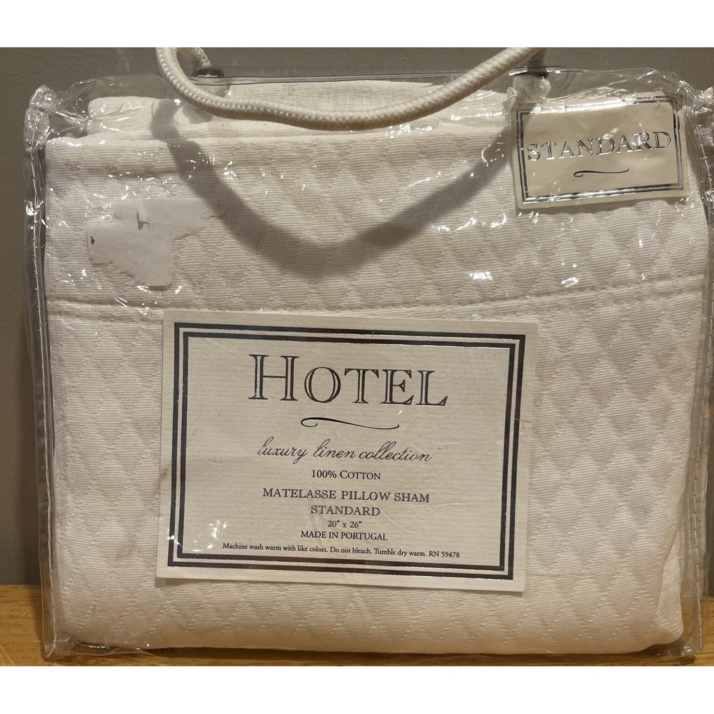 Hotel‎ Collection Matelasse STANDARD  (1) Pillowsham White Diamond Quilted